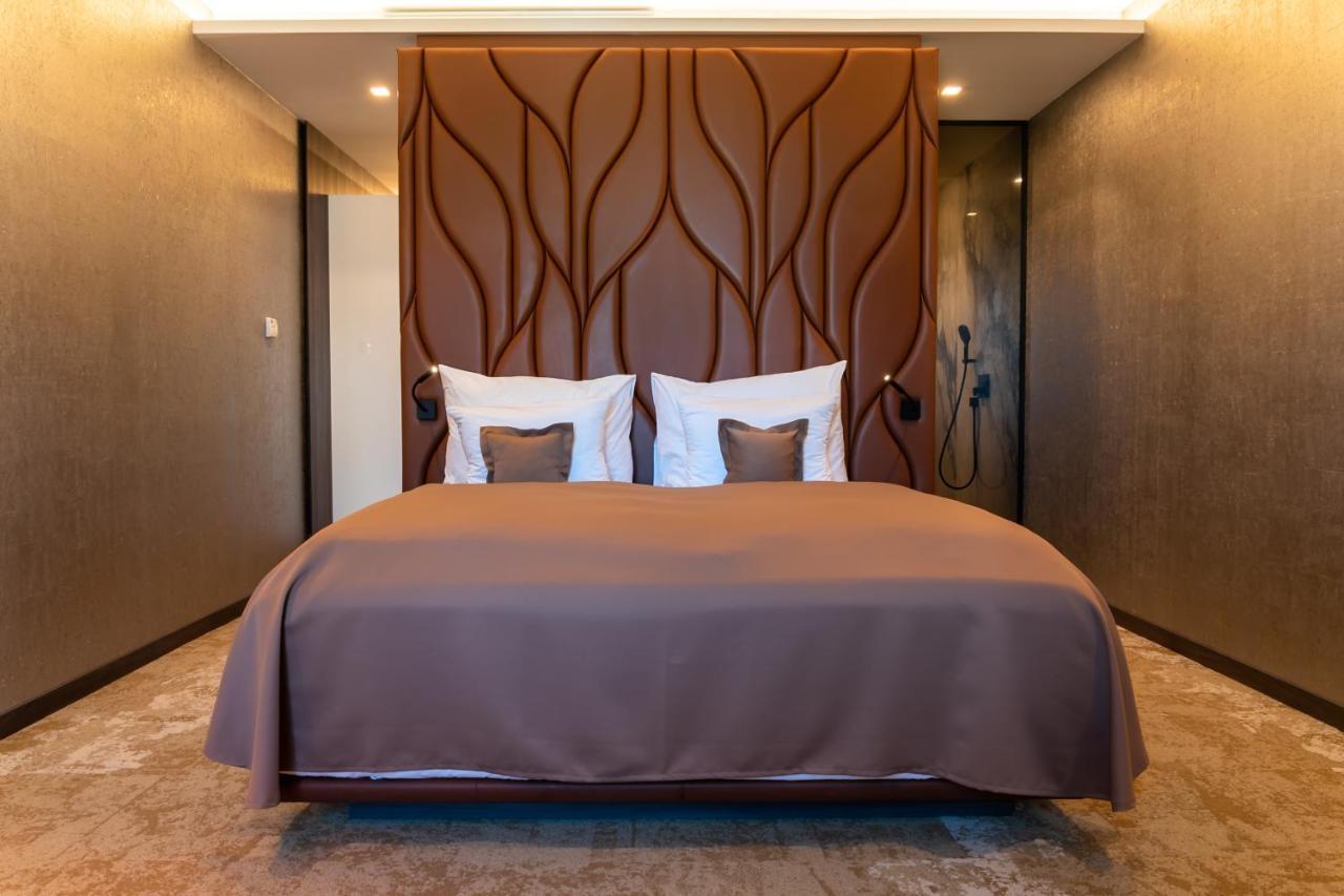 Theatre Hotel Olomouc Eksteriør billede