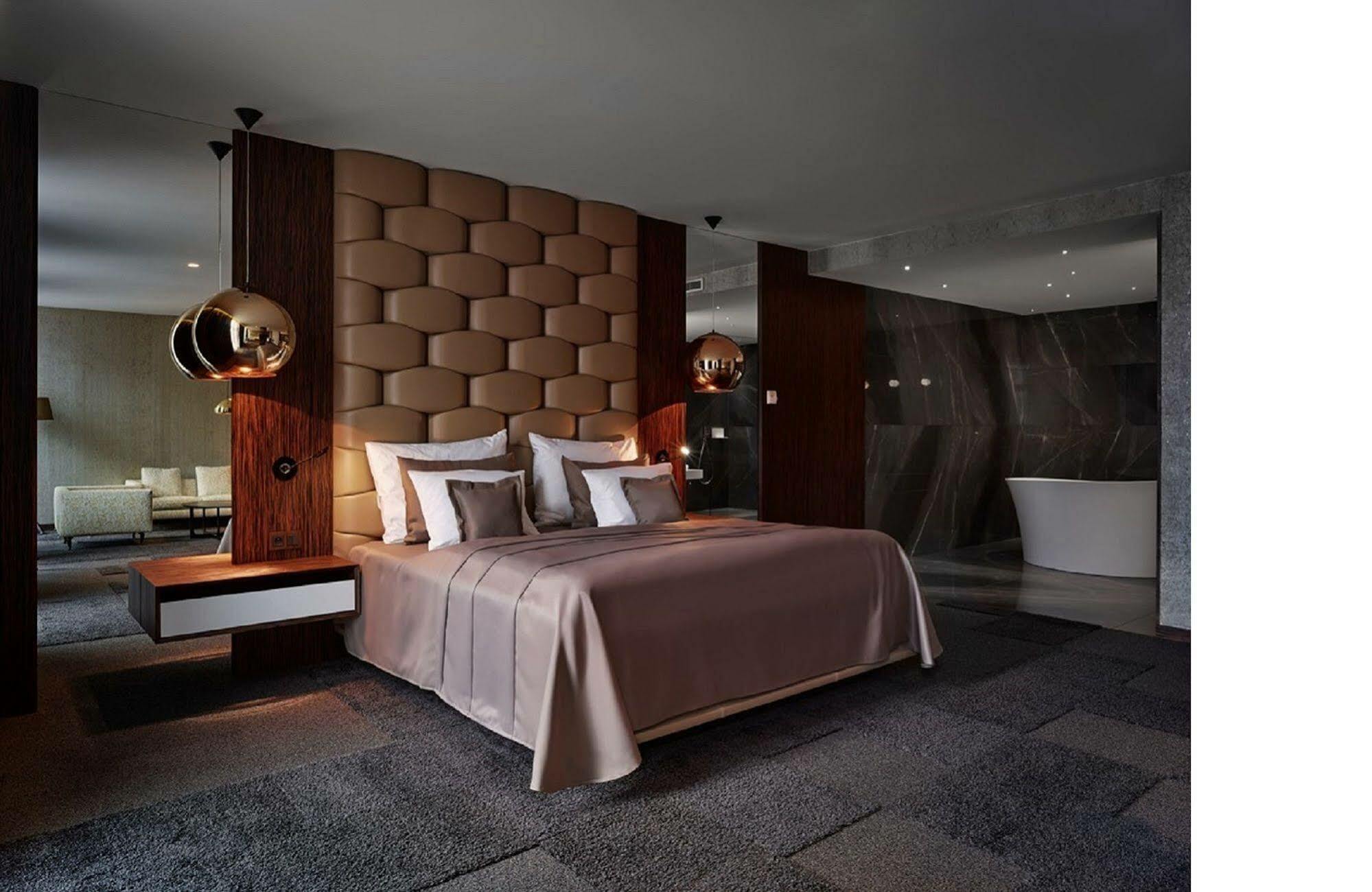 Theatre Hotel Olomouc Eksteriør billede