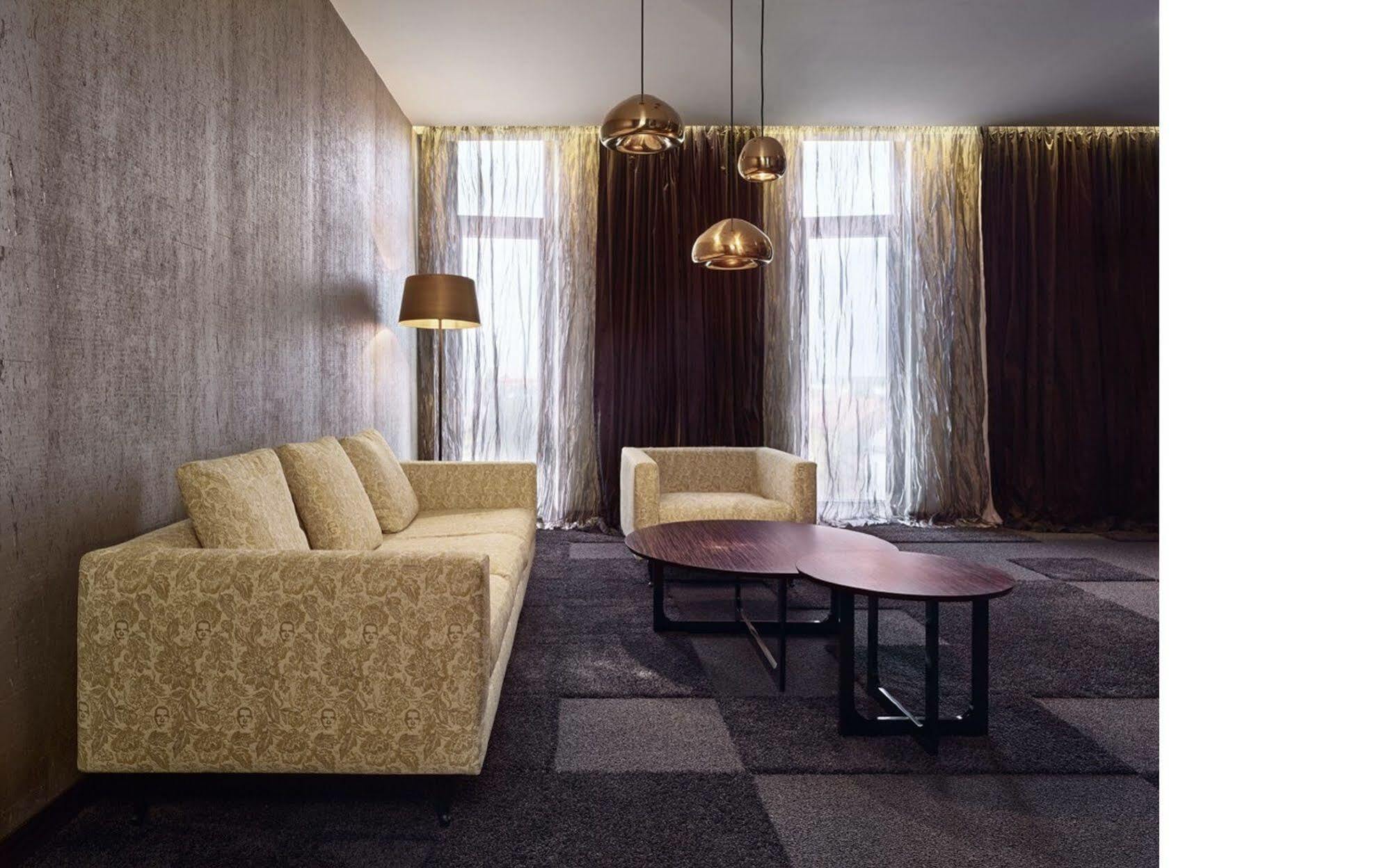 Theatre Hotel Olomouc Eksteriør billede